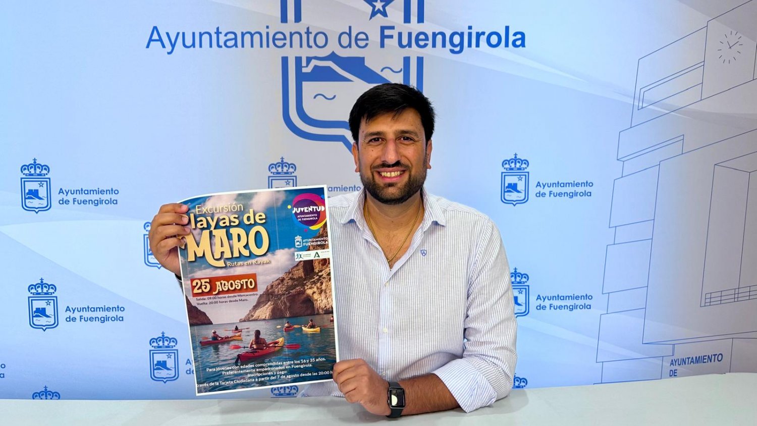 Fuengirola gestiona una excursión para practicar kayak en las Playas de Maro dirigida a jóvenes de 16 a 35 años 