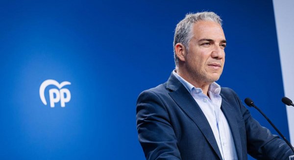 Bendodo contrapone la gestión de Málaga con el “bloqueo eléctrico” del Gobierno de Sánchez