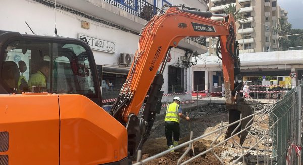 VOX pide rebajar tasas e impuestos a los comercios de la calle Niña de Oro afectados por las obras