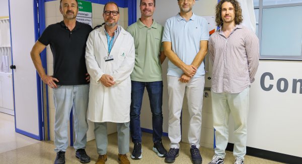 El Hospital Regional de Málaga desarrolla una tecnología para prevenir infecciones en prótesis óseas