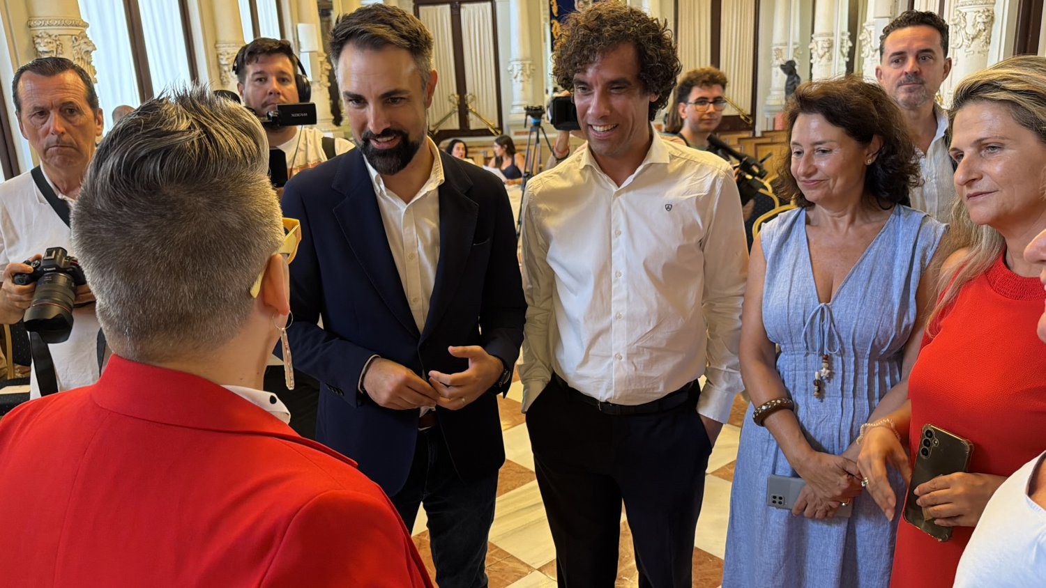 El PSOE alerta del riesgo de que la Feria de Málaga se convierta en un “parque temático de restaurantes y discotecas”