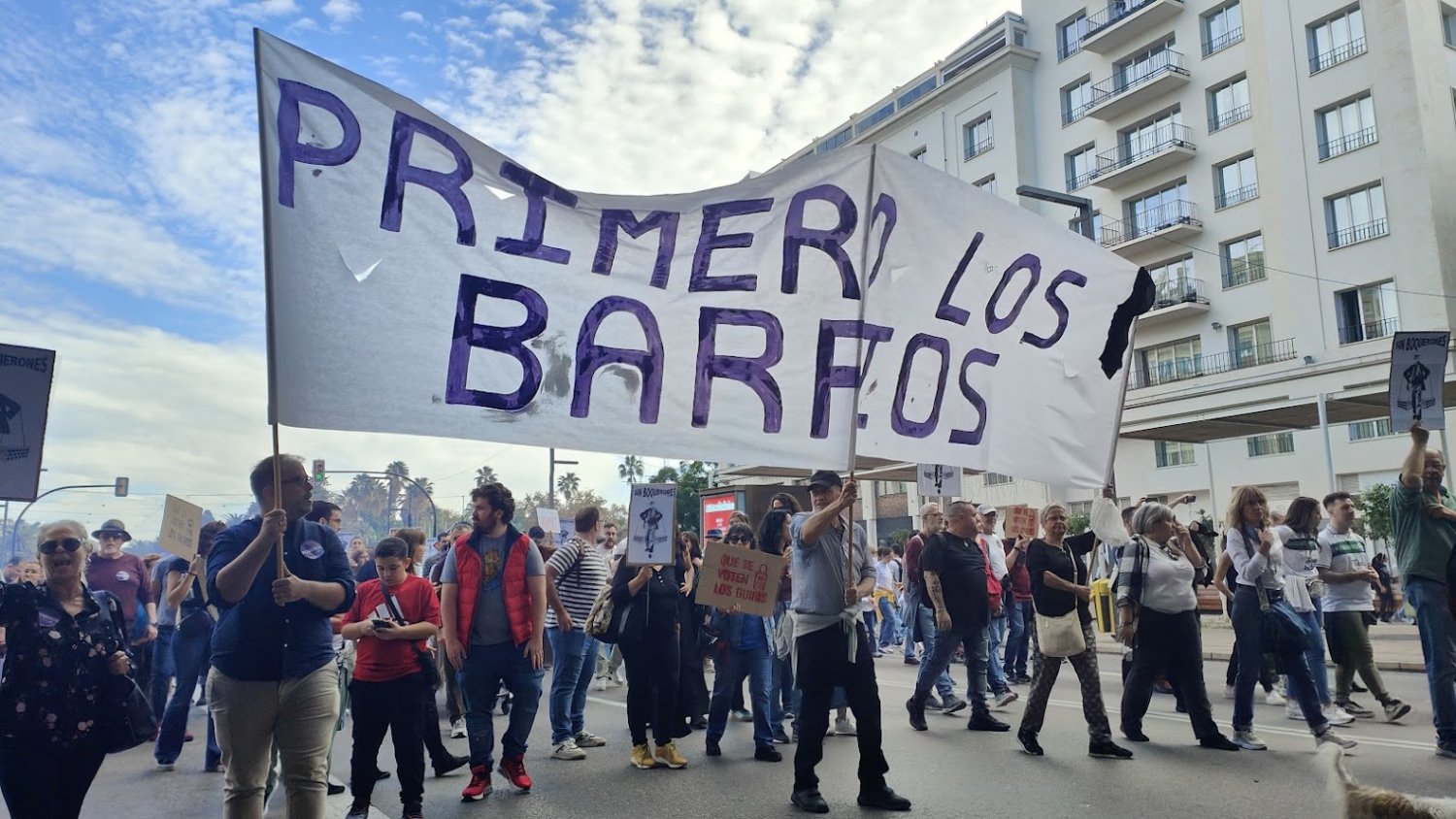 Sguiglia pide transparencia y mayor control en la rehabilitación de edificios de la barriada de Carranque