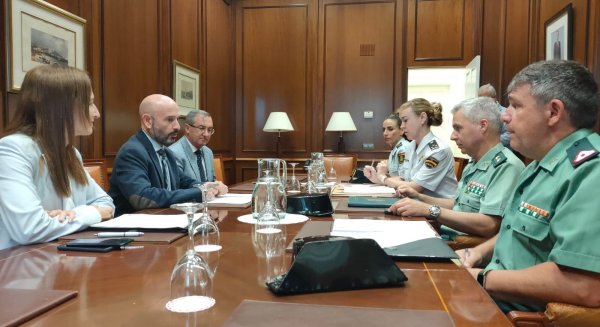 El Cuerpo Nacional de Policía y la Guardia Civil realizan 2.462 vigilancias en centros educativos