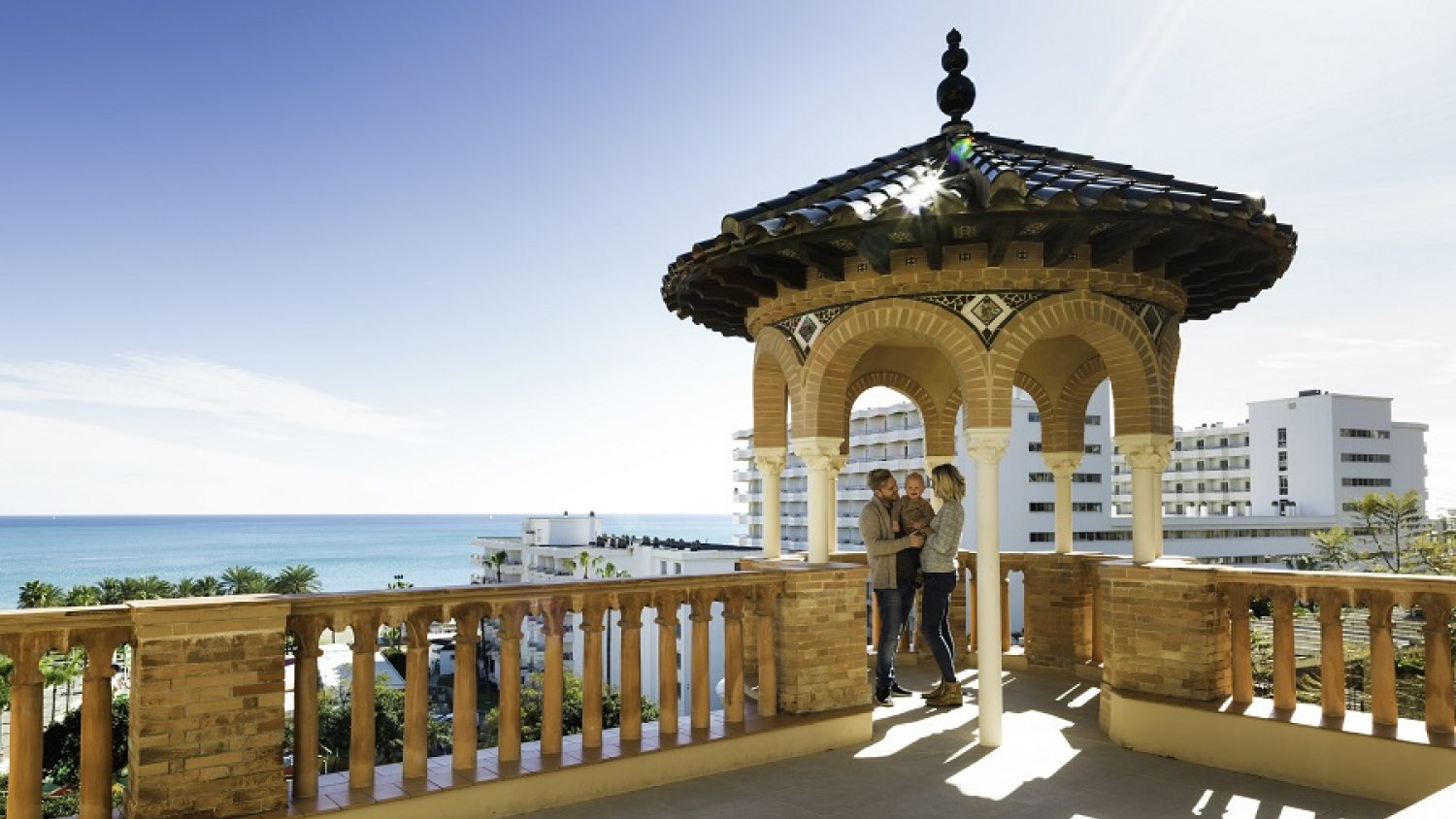 Los viajeros de sol y playa eligen Málaga por combinar descanso y experiencias auténticas