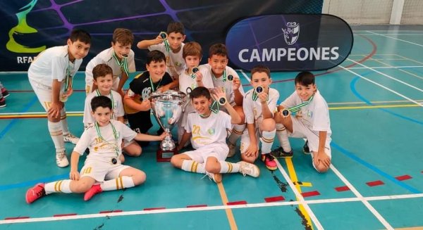 El benjamín del Playas de Torremolinos disputa el campeonato de España de fútbol sala