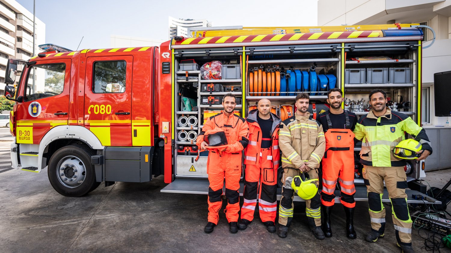 Málaga refuerza el Real Cuerpo de Bomberos con más efectivos, vehículos y equipos especializados