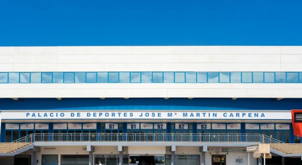 El Ayuntamiento renovará las gradas del Martín Carpena con una inversión de 3,2 millones de euros