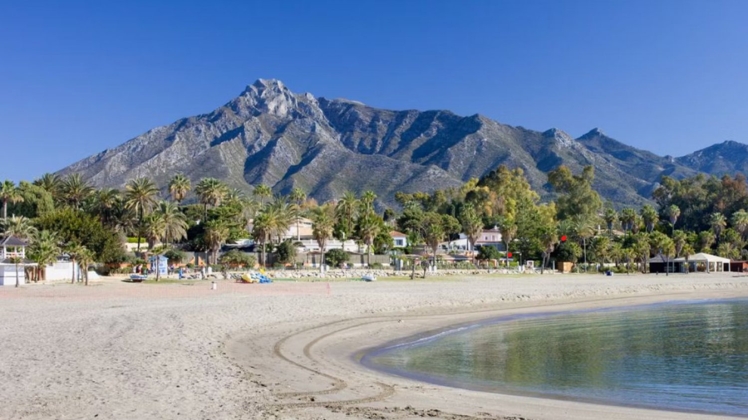 Por Andalucía pide paralizar la concesión para un club de playa de lujo en El Ancón y anuncia un recurso ante Cultura
