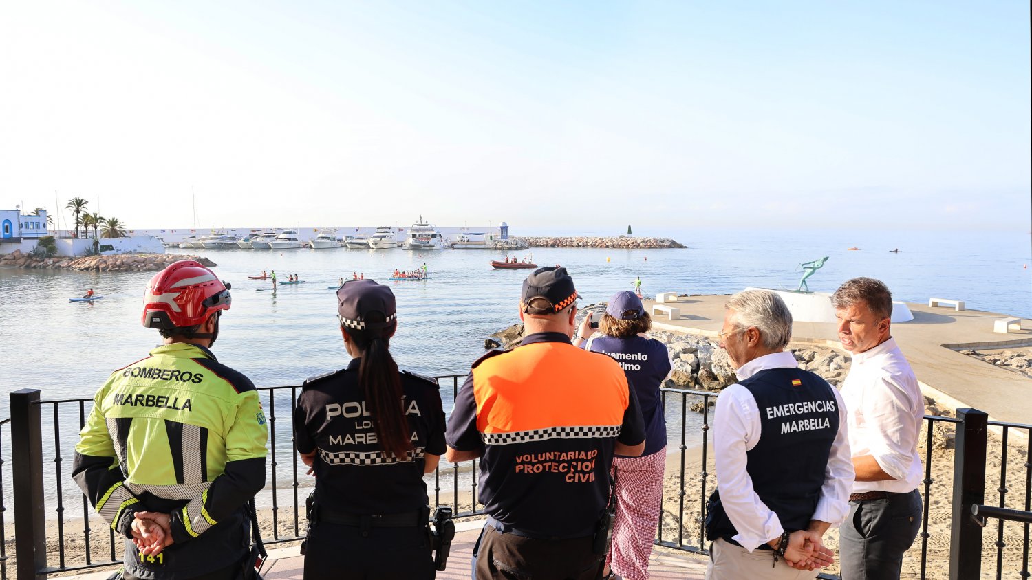 Marbella pone a prueba a sus servicios de emergencia con un simulacro de terremoto y maremoto en El Faro