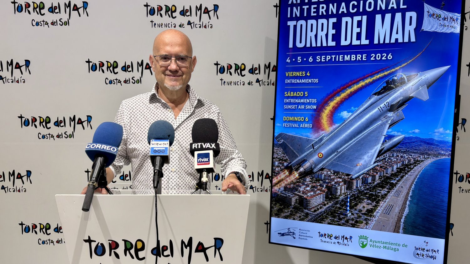 Torre del Mar convierte septiembre en temporada alta con 300.000 asistentes al Festival Aéreo