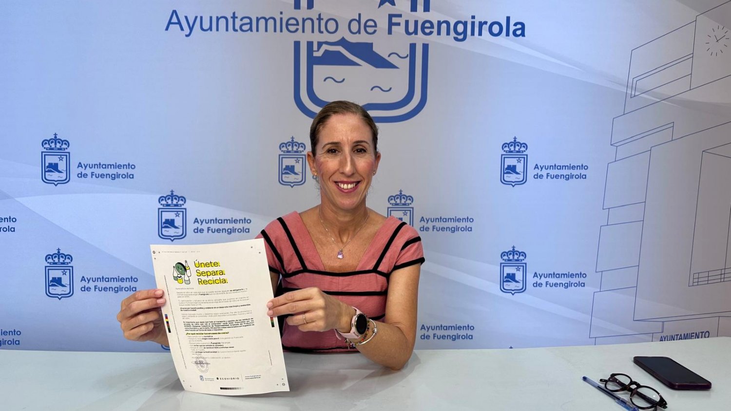 Fuengirola y Ecovidrio recuerdan a los vecinos la importancia de reciclar vidrio