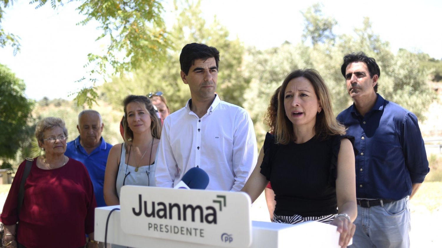 Navarro anuncia la construcción de una pasarela que conectará Sierra Gorda con Sierra Chica y La Trocha