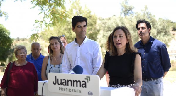 Navarro anuncia la construcción de una pasarela que conectará Sierra Gorda con Sierra Chica y La Trocha