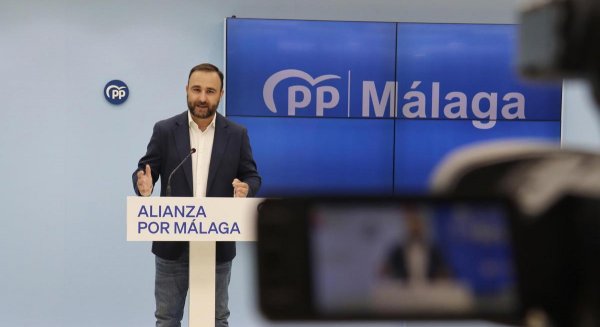 El PP de Málaga acusa a Sánchez y Puente de convertir la Alta Velocidad en “incompetencia ferroviaria”