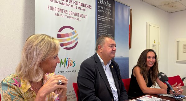 Mijas organiza charlas, networkings y mesas solidarias para el Área de extranjeros