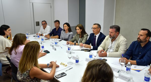 La Junta crea una comisión para controlar la calidad del agua en las playas de Málaga