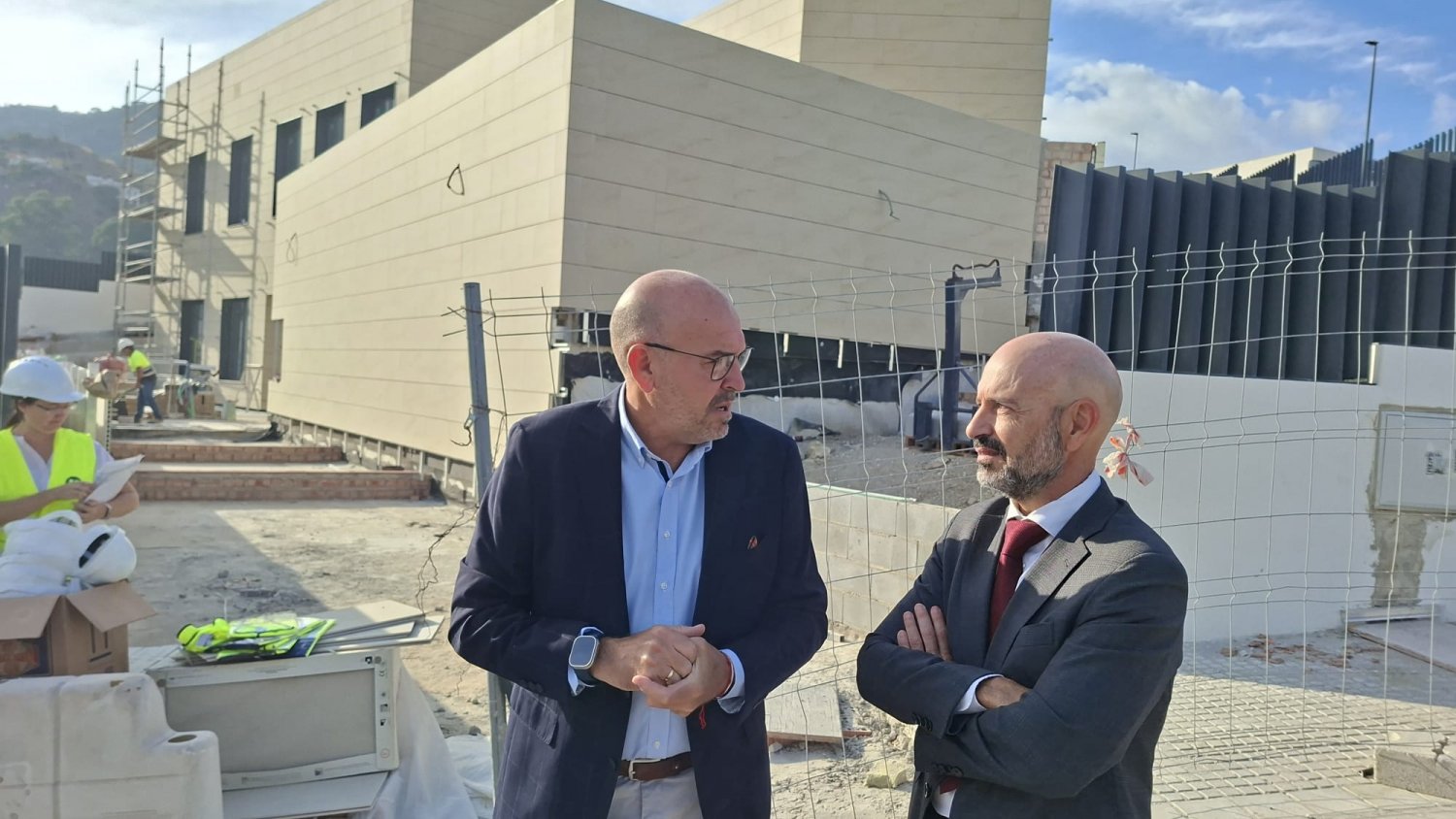 Salas afirma que el cuartel de la Guardia Civil en Cártama estará operativo en los próximos meses