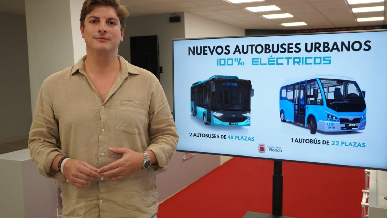 Ronda adquiere tres nuevos autobuses para cubrir directamente los servicios de transporte urbano