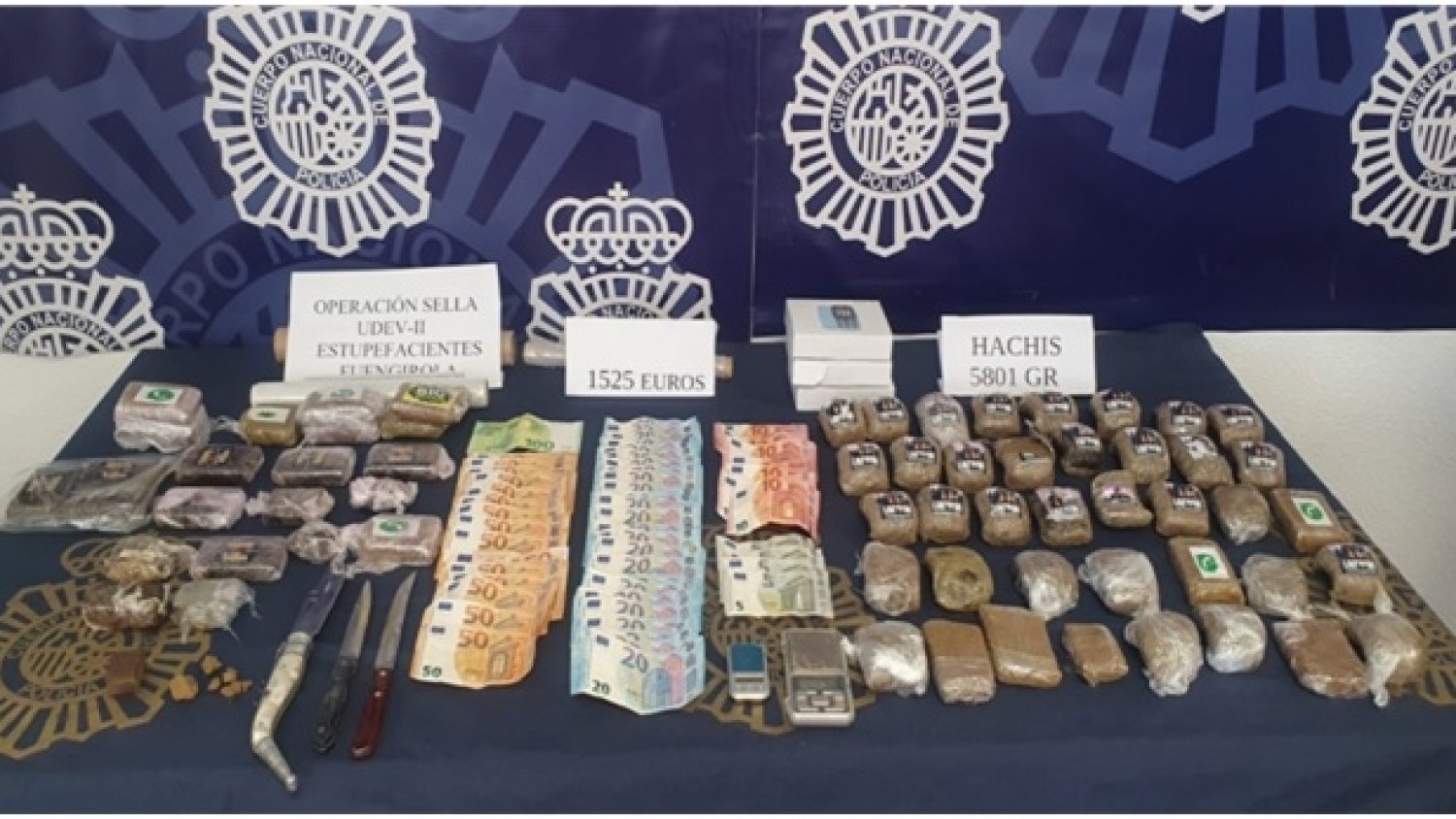 Detenidos tres hermanos tras desmantelar un punto de venta de drogas en Fuengirola