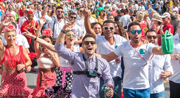 La romería de Torremolinos congrega a más de 200.000 personas