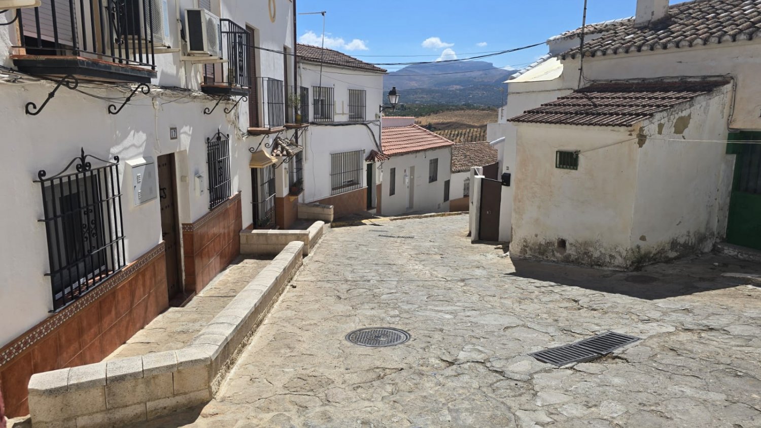 Ronda licita la remodelación integral de la calle Tomilla