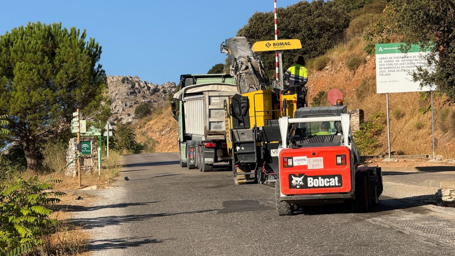 La Junta destina más de 150.000 euros en el reasfaltado del acceso al Centro de Visitantes del Torcal Alto