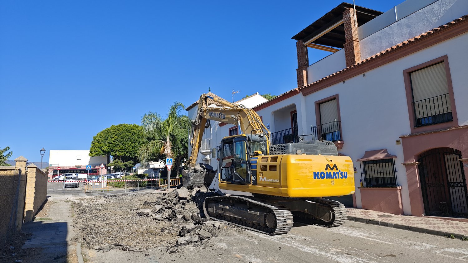 Estepona inicia la remodelación integral de la calle Marqués del Duero en Cancelada 