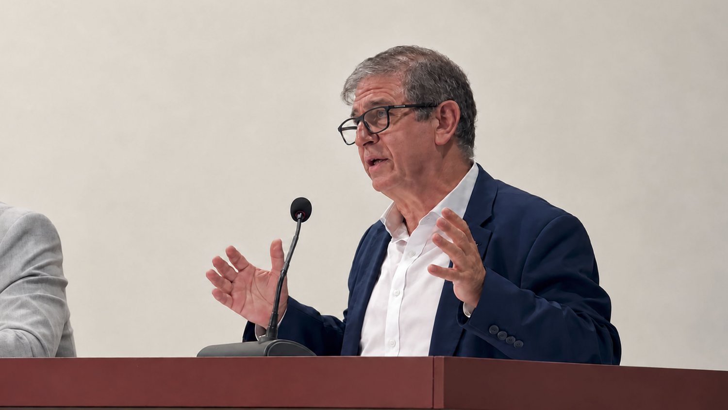 Marbella, primer municipio andaluz en aplicar la eliminación de burocracia que impulsa VOX desde la Junta