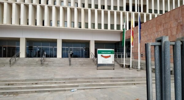 El TSJA ratifica tres años de suspensión a una profesora de la UMA por acoso sexual