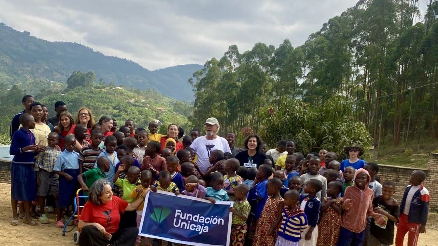 Fundación Unicaja y Museke llevan energía solar a 80 familias vulnerables de Ruanda