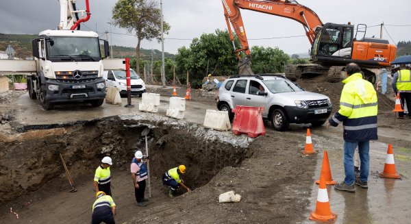 La Diputación destina 614.000 euros en las obras para evitar que se inunde la travesía del núcleo veleño de Triana