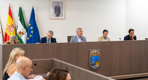 Estepona aprueba el presupuesto de 2027 con ‘deuda cero’ y más inversión