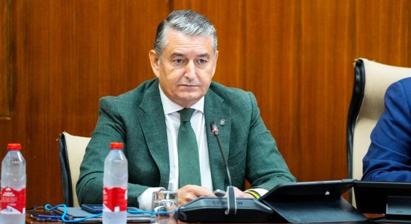 Antonio Sanz anuncia el inicio en noviembre de las obras del Centro de Salud de Rincón de la Victoria