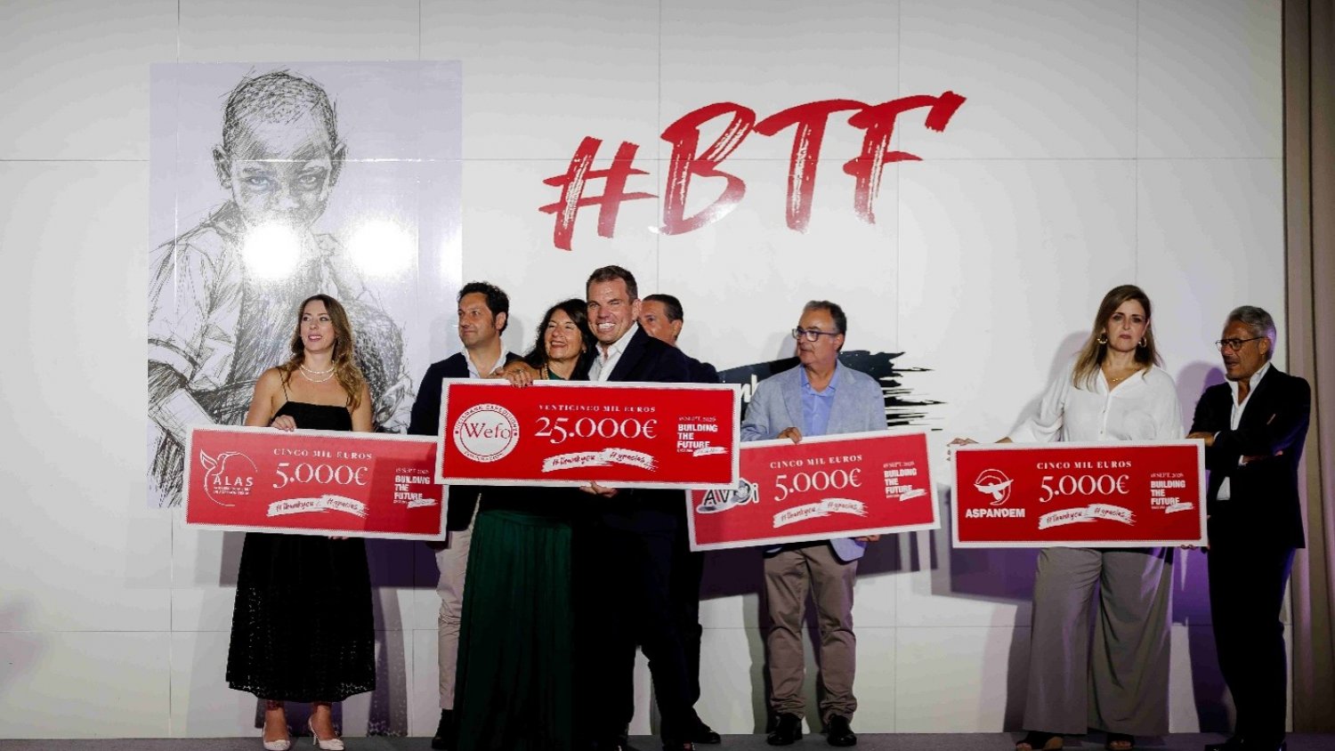 La VII Cena Benéfica 'Building the Future' reúne a 300 personas y recauda 40.000 euros para proyectos sociales