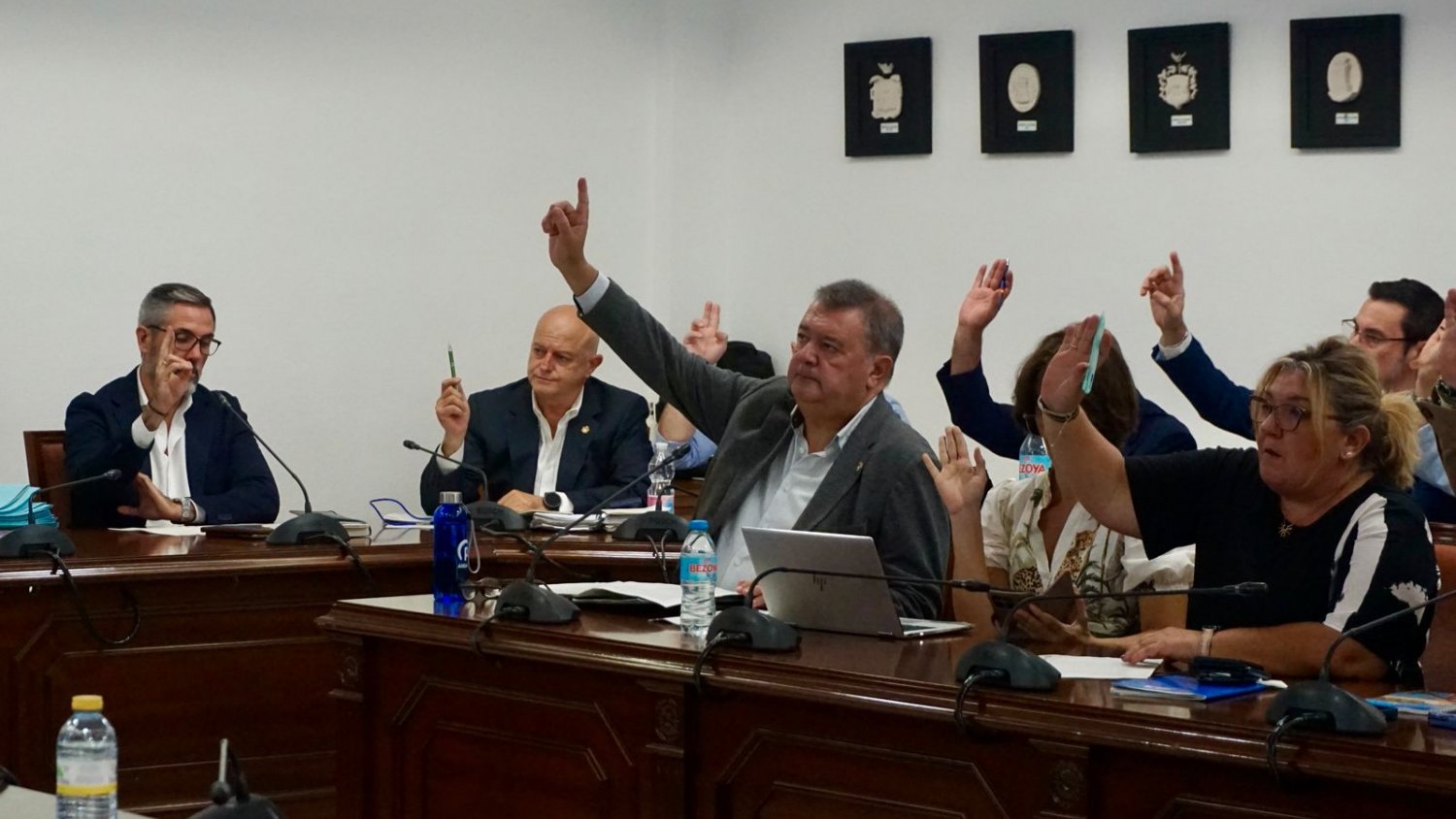 Mijas concede por unaminidad sus medallas al Mérito Policial 