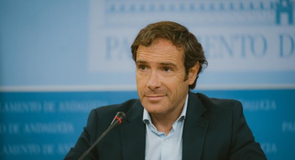 Cortés invita al Gobierno a “tomar nota”: “En Andalucía vamos a construir 20.000 viviendas'