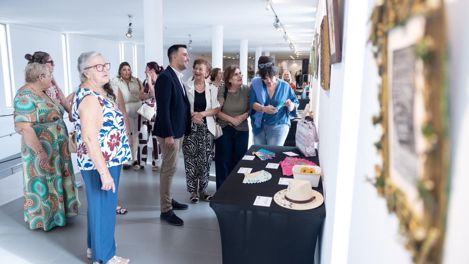 La Diputación reúne en la exposición 'Arte Mayor' más de 70 obras realizadas por mayores de la provincia