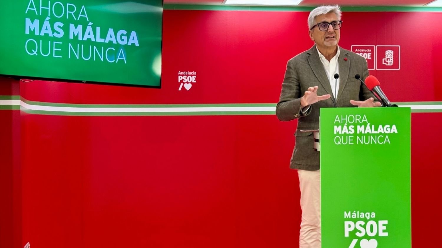 El PSOE pide a los diputados del PP de Málaga que apoyen los decretos del Gobierno español