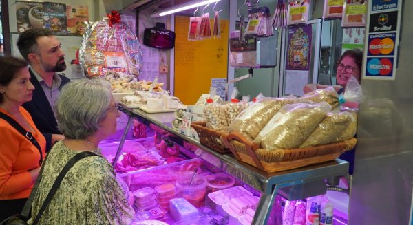 El PSOE denuncia la 'dejadez' que sufre el mercado de Ciudad Jardín