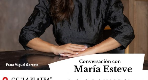 María Esteve participa en un encuentro en la Platea en Alhaurín de la Torre