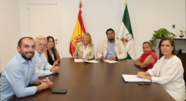 Marbella firma un contrato para ayudar con 8.000 euros en el traslado de material sanitario hacia Venezuela