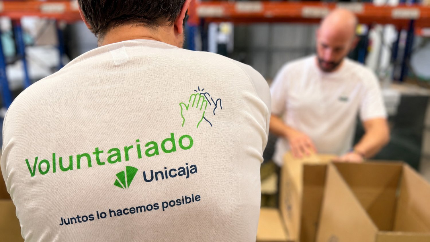 Unicaja impulsa actividades de voluntariado social y medioambiental hasta fin de año