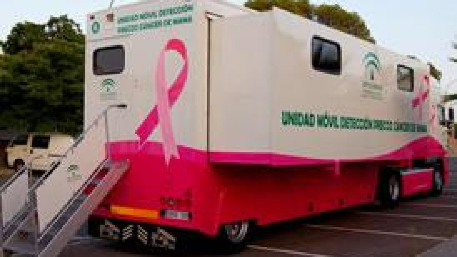 Llega a Churriana la Unidad Móvil del Programa de Detección de Cáncer de Mama