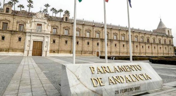 La Junta solicita al Consejo de Estado una audiencia sobre la modificación del Reglamento de Costas