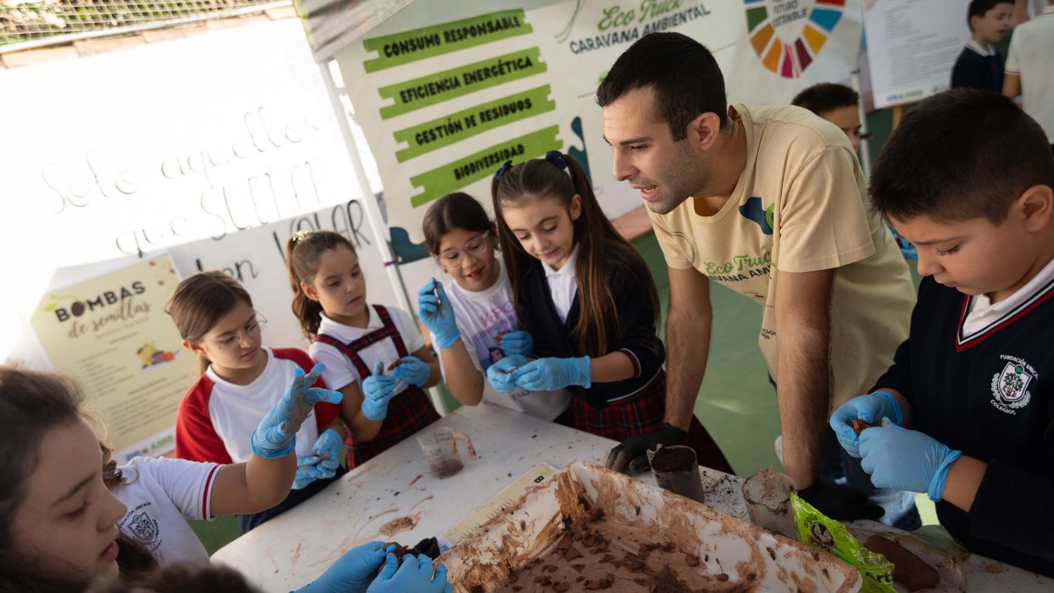La caravana medioambiental de Unicaja y PROAMB llegará a más de 8.000 andaluces