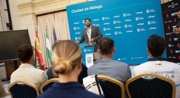 Más de 3.000 triatletas se reúnen para recorrer la capital este domingo 18