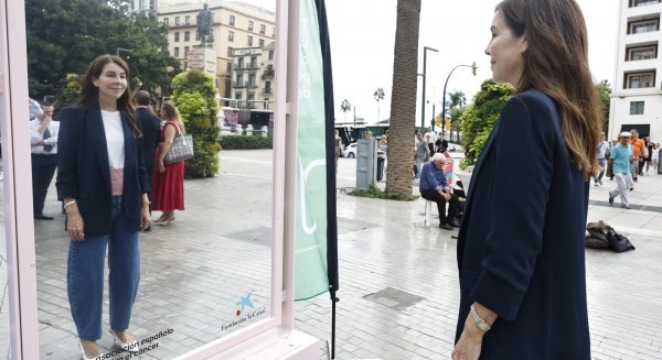 La Asociación Española contra el Cáncer invita a los malagueños a participar en su campaña contra el cáncer de mama