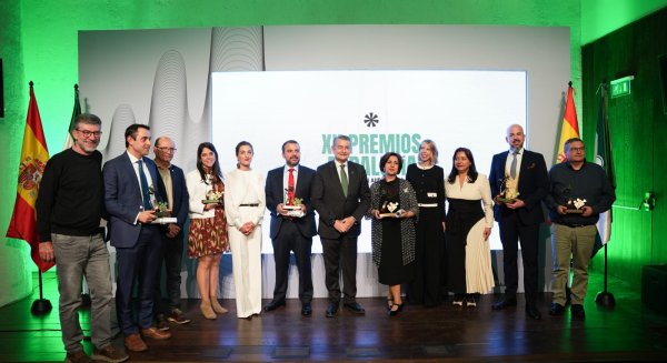 PTV Málaga recibe el premio a Trayectoria informativa local