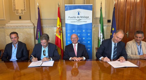 El nuevo convenio de la estiba del Puerto regula las relaciones laborales de 180 trabajadores