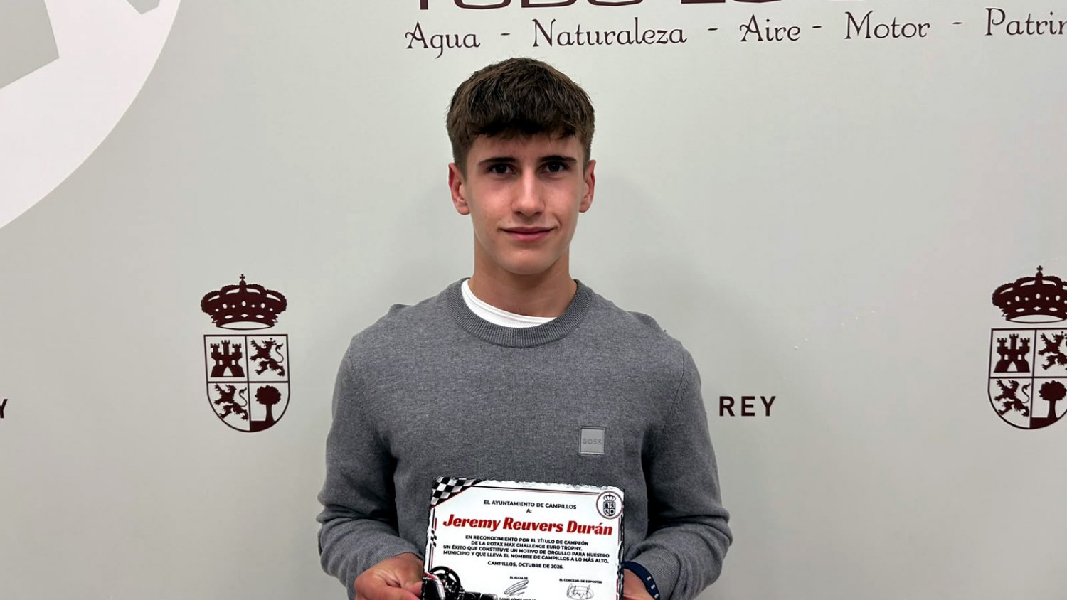 Campillos homenajea al piloto del pueblo Jeremy Reuvers, campeón de Europa de karting